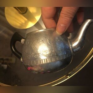 Swan Brand “Carlton” Small English Kettle-‘708 $15 or $12 w/offer